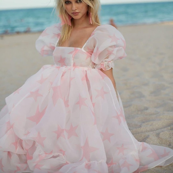 Selkie Powdered Star French Puff - Picture 1 of 4